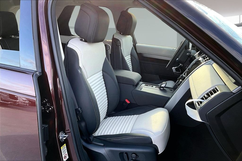 New 2026  Land Rover  image 12