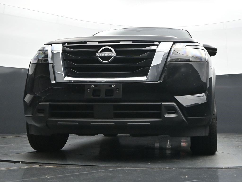 Used 2025 Super Black Nissan SV image 24