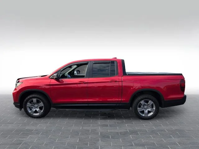 Used 2025 Red Honda TrailSport image 4