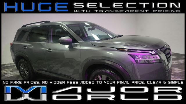 2022 Nissan Pathfinder SV