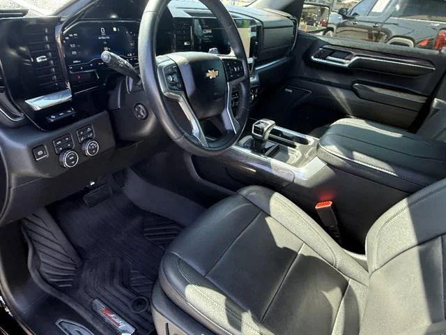 2023 Chevrolet Silverado 1500 LTZ - Photo 10