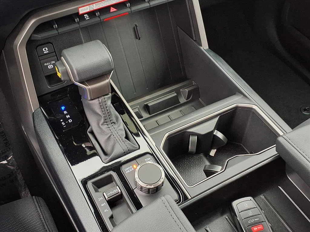 2026 Toyota Tundra SR5 - Photo 7