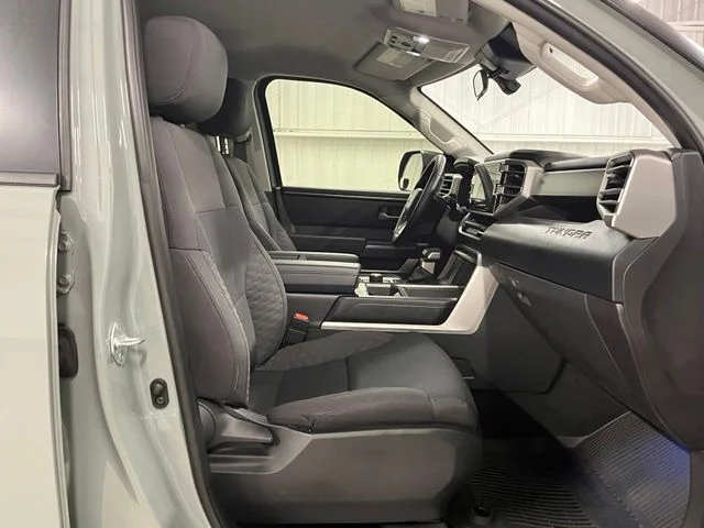 Used 2024  Toyota SR5 image 20