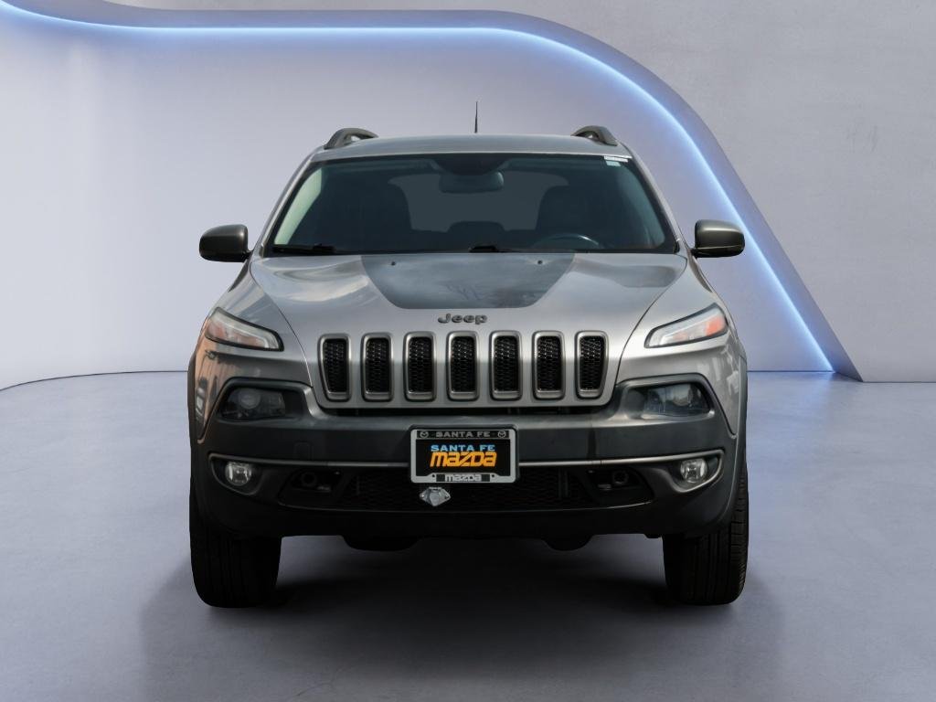 Used 2018 Billet Silver Metallic Clearcoat Jeep Trailhawk image 2