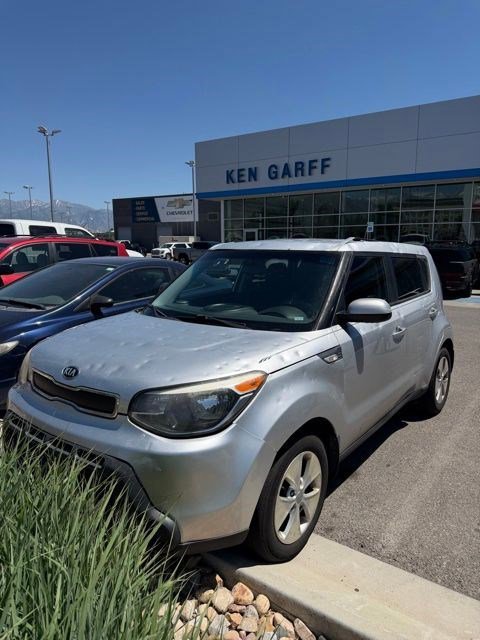 Used 2014 Bright Silver Kia Base image 3