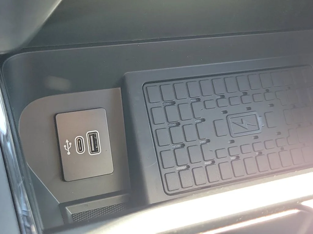 New 2026 Carbonized Gray Metallic Ford XLT image 27