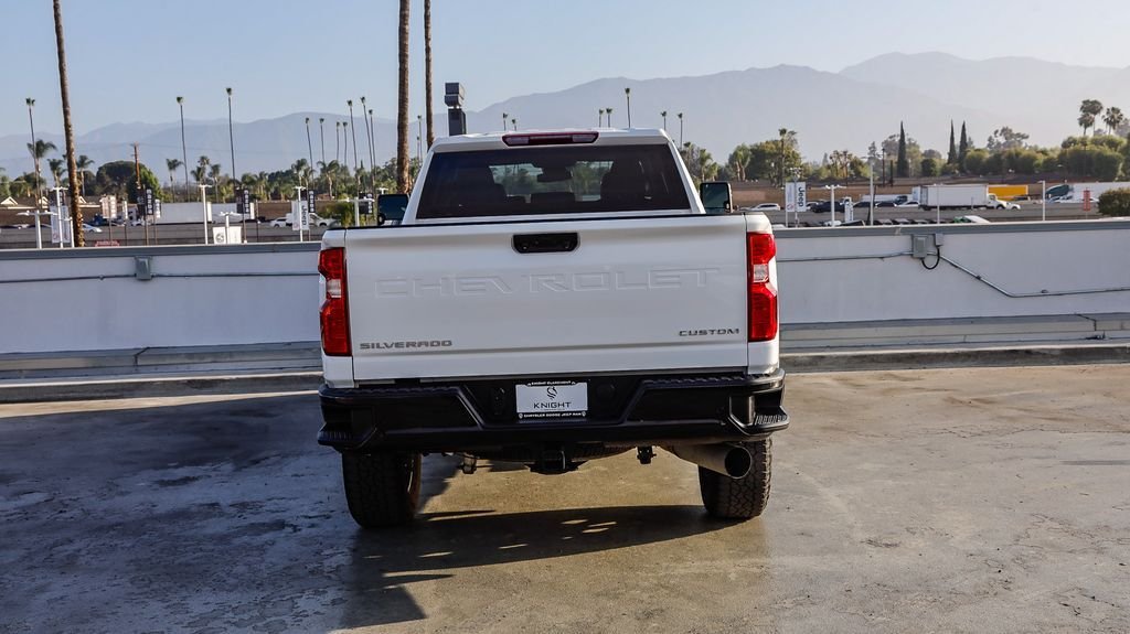 Used 2025 Summit White Chevrolet Custom image 8