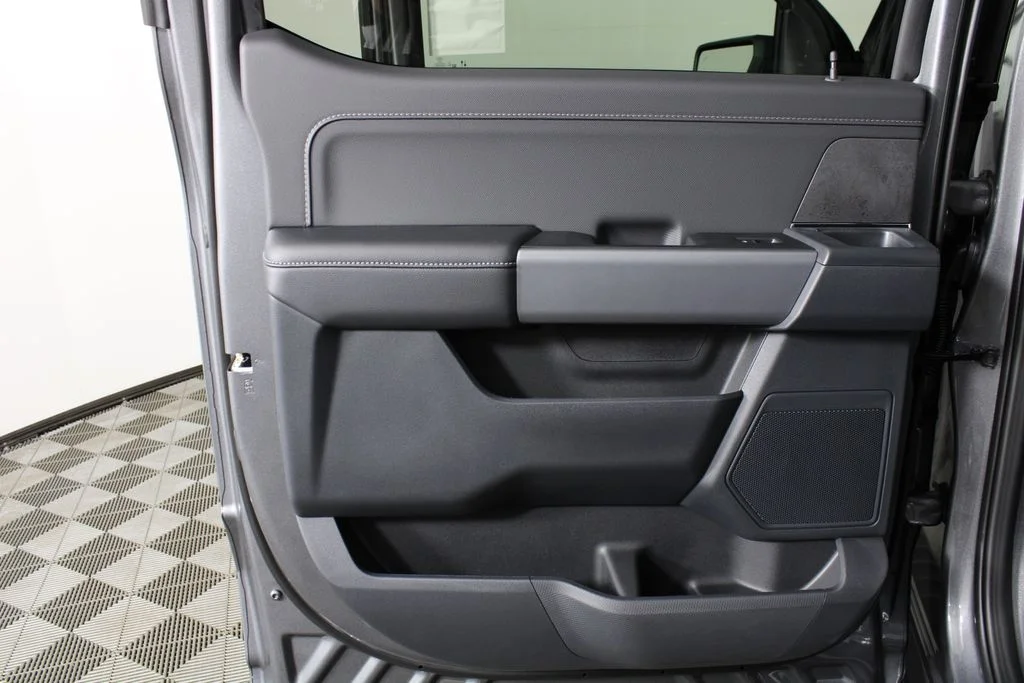 New 2026 Carbonized Gray Metallic Ford XLT image 11