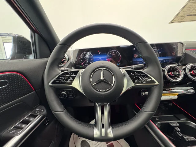 New 2026 MANUFAKTUR Patagonia Red Metallic Mercedes-Benz GLA 250 image 22