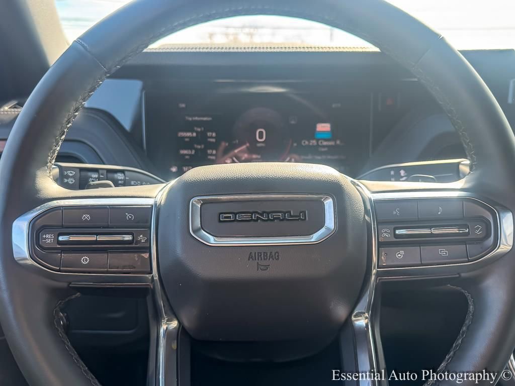 2025 GMC YUKON - Image 13