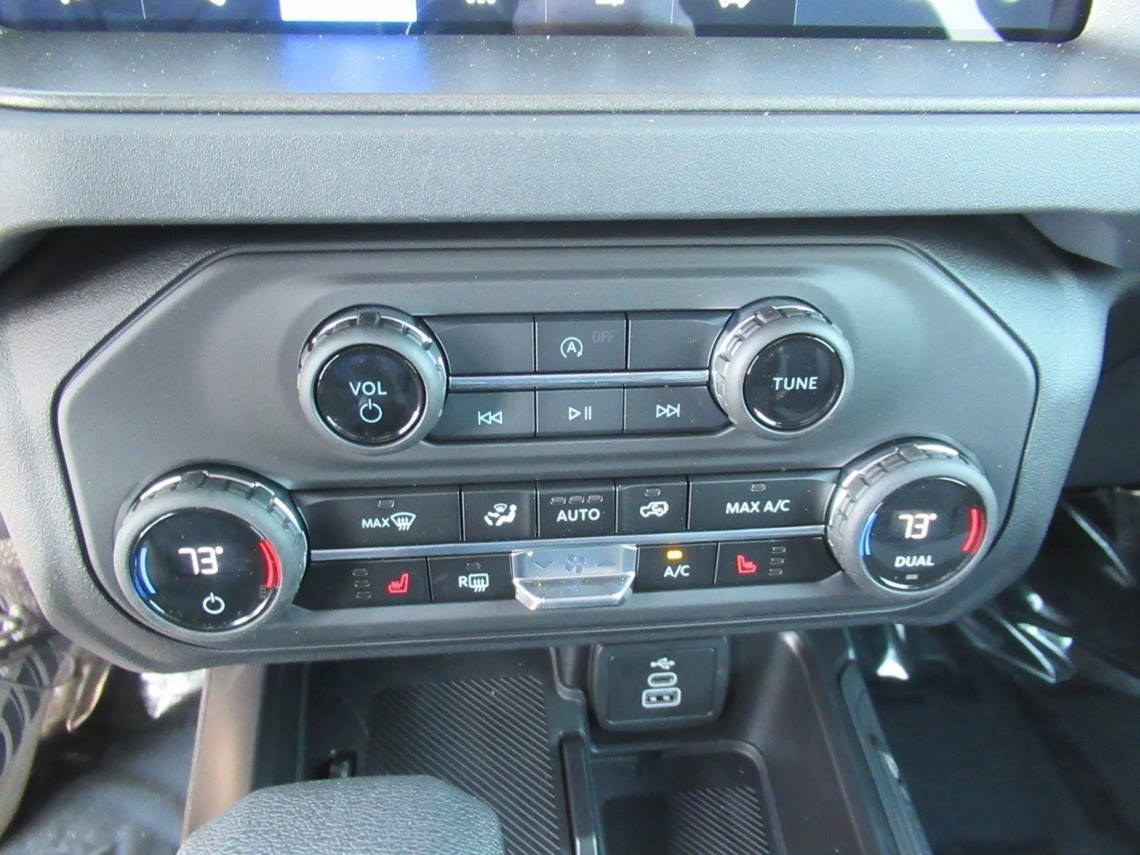 New 2026 Oxford White Ford Big Bend® image 28
