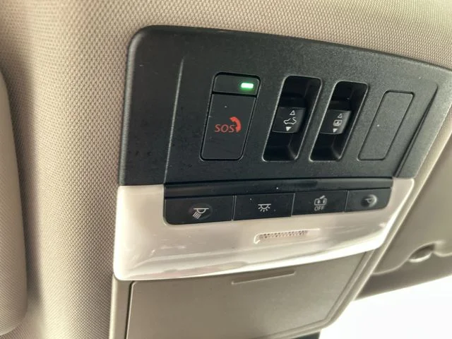 Used 2021 Gray Nissan SV image 20