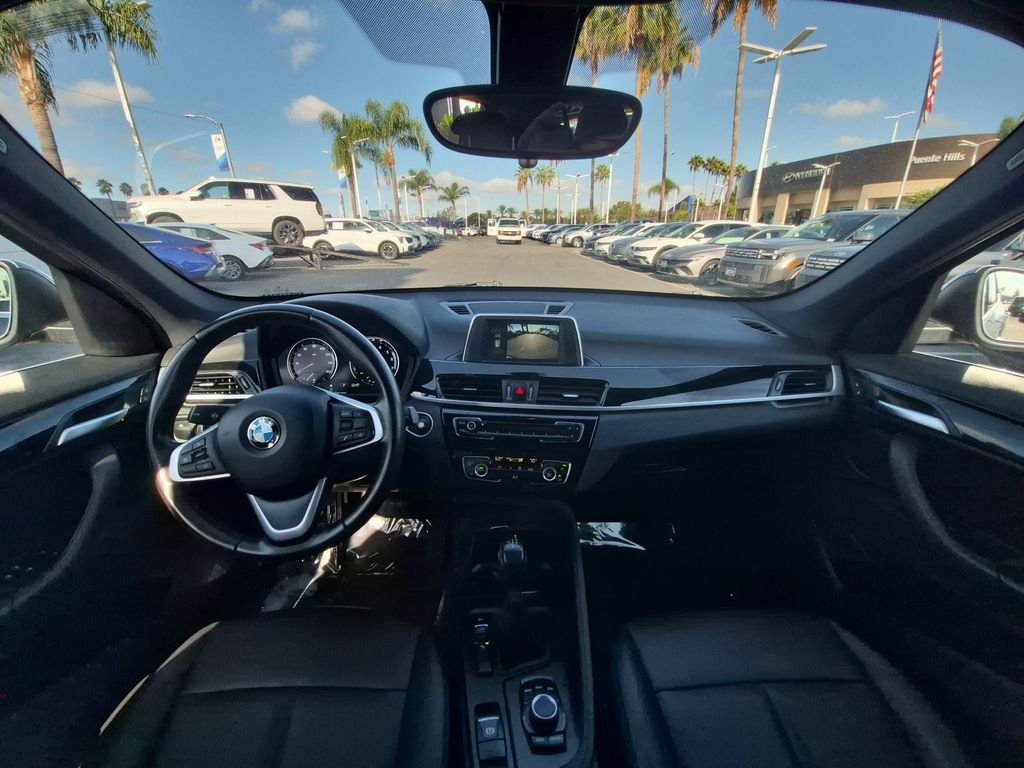 Used 2018 Gray BMW sDrive28i image 26