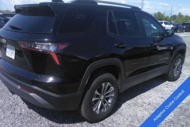 Used 2025 Mosaic Black Metallic Chevrolet LT image 4