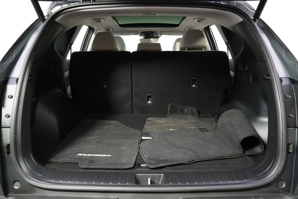 Used 2023 Gray Hyundai SEL Convenience image 19