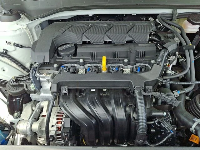 New 2026 White Hyundai SE image 19