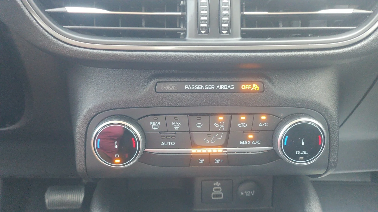 Used 2025 Blue Ford Active FWD image 19