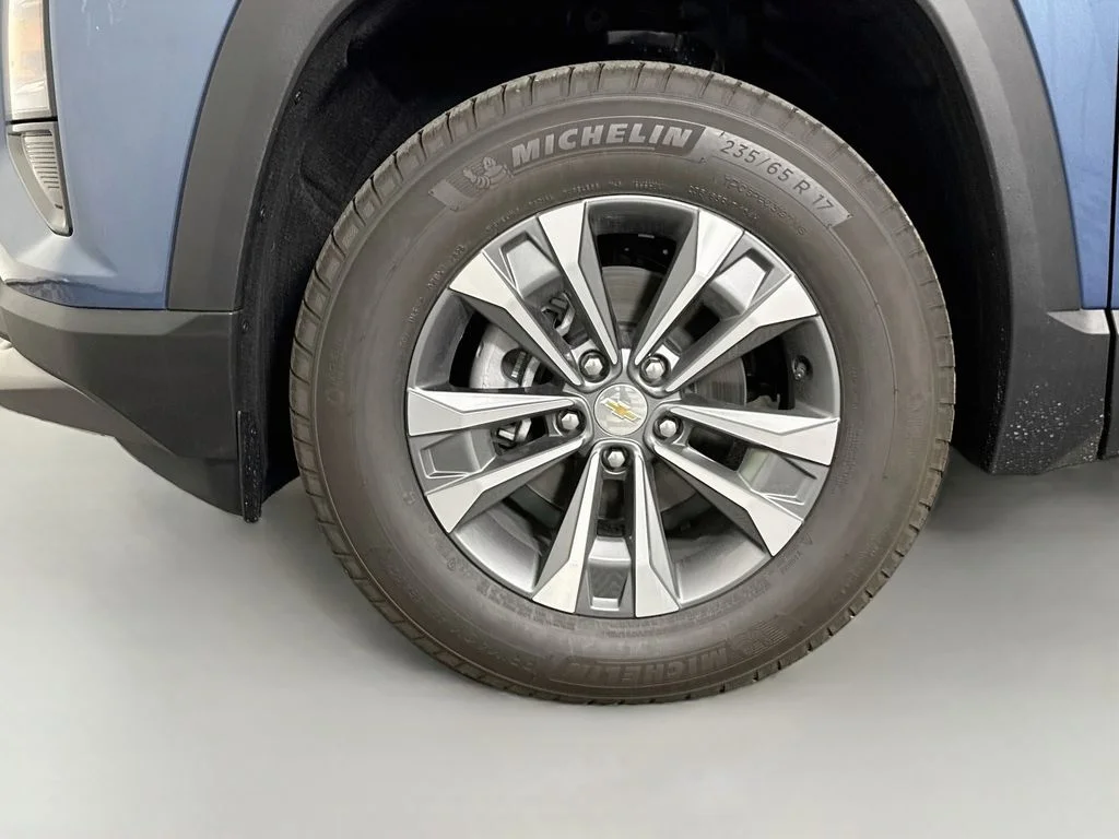 New 2027 Blue Chevrolet LT image 29