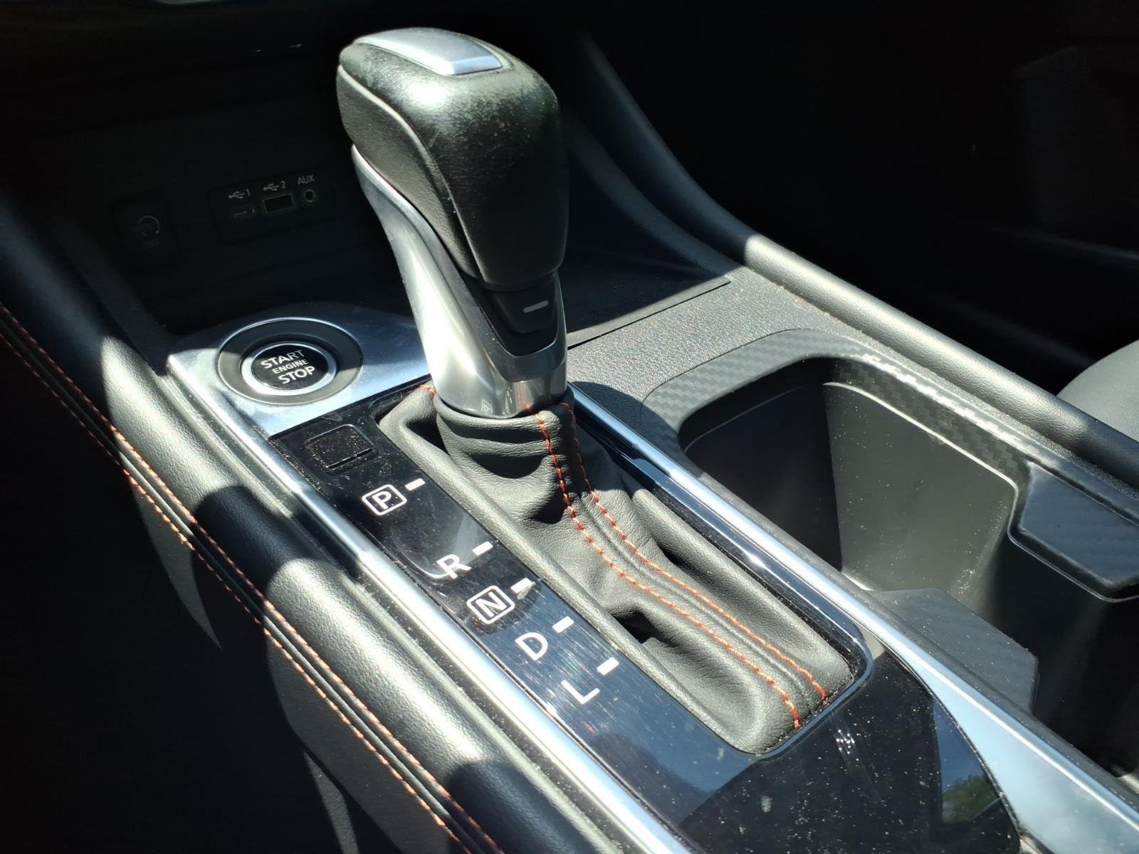 Used 2025 Aspen White Tricoat/Super Black Nissan SR image 23