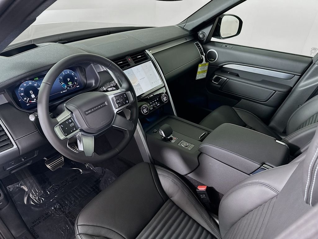 2026 Land Rover Discovery Gemini Edition - Photo 10