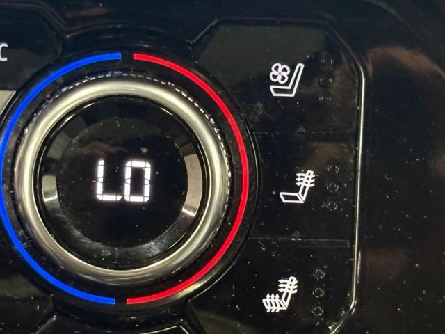 Used 2025 Silver GMC Denali image 36
