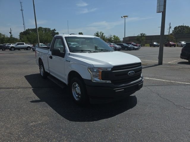 Used 2018 White Ford XL image 1