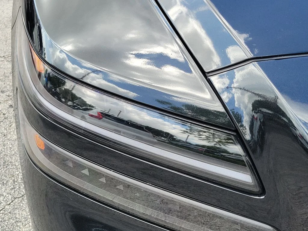 Used 2025 Black Genesis 2.5T image 11