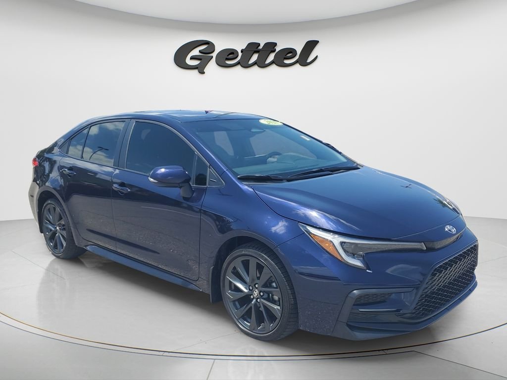 2025 Toyota Corolla SE - Photo 3