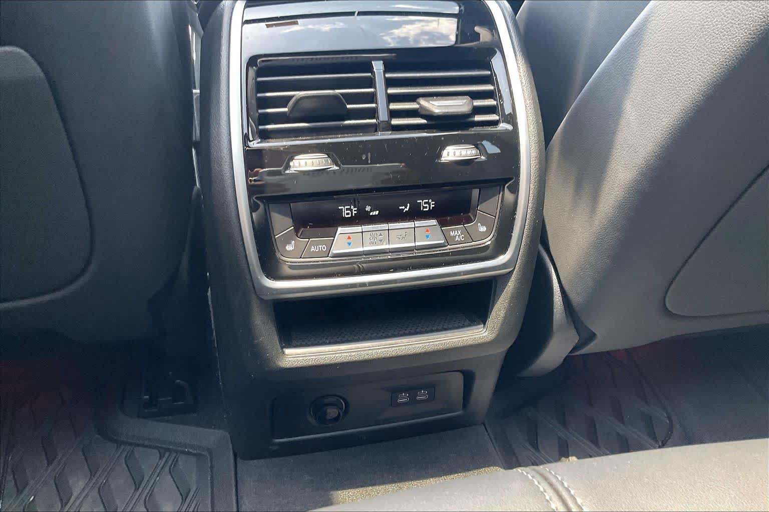 2026 BMW X5 40i - Photo 37