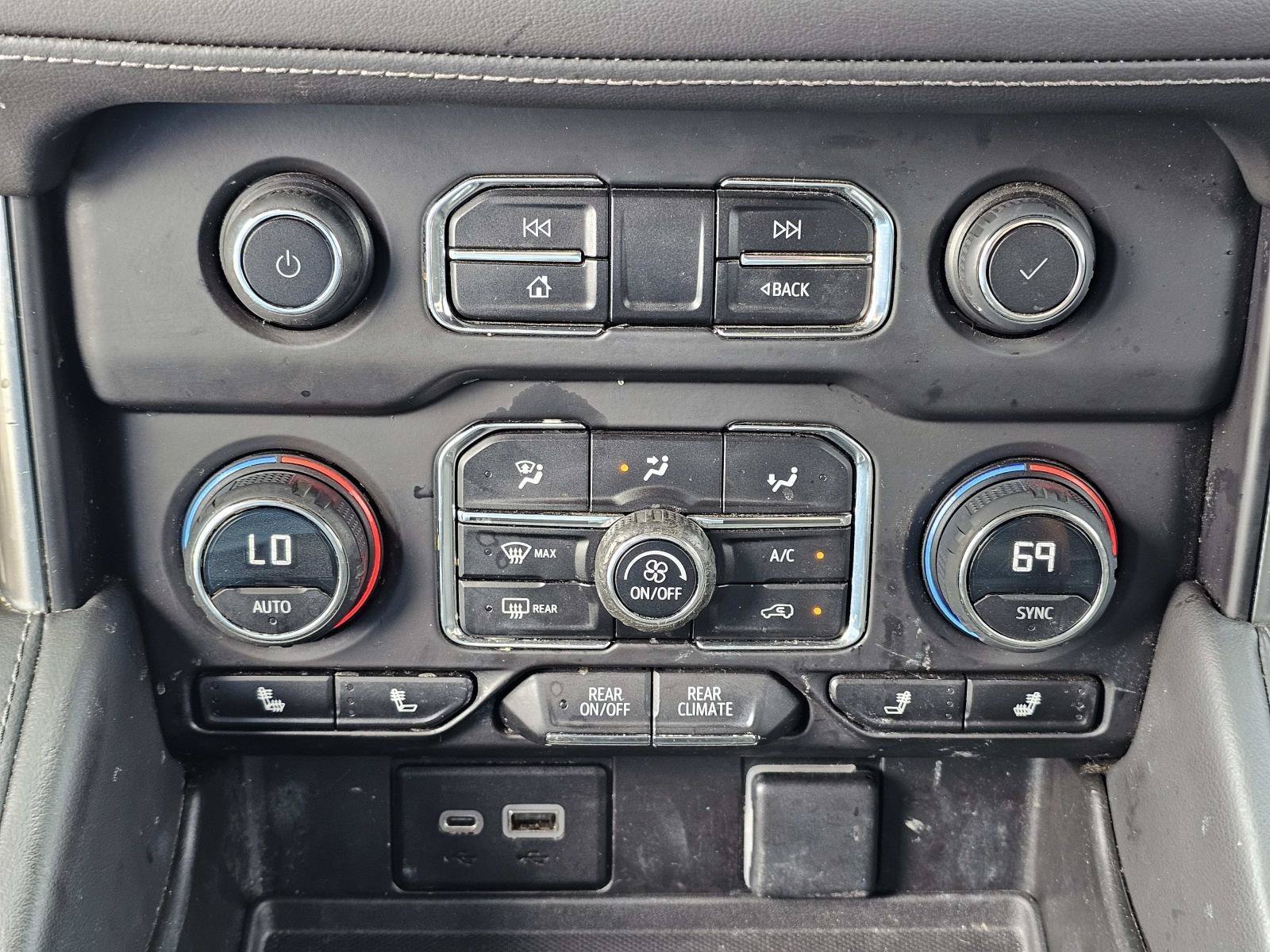Used 2023 Iridescent Pearl Tricoat Chevrolet Z71 image 28