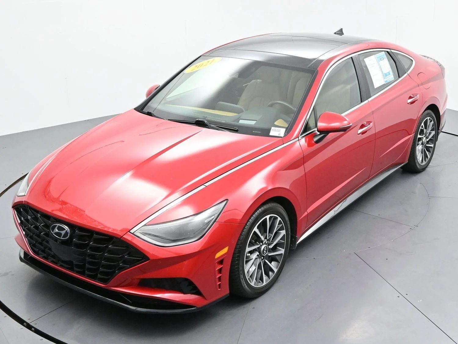 Used 2021 Calypso Red Hyundai Limited image 44