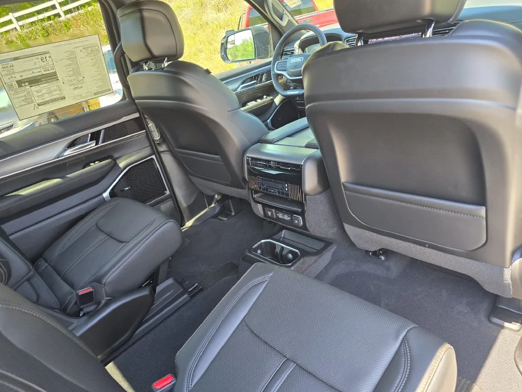 New 2026 White Jeep  image 26