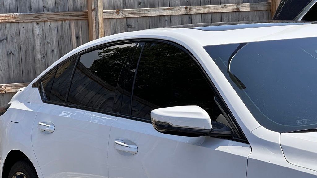 Used 2021 Summit White Cadillac Sport image 3