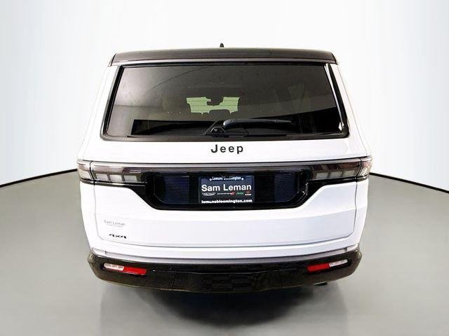 New 2026 Bright White Clear-Coat Exterior Paint Jeep Grand Wagoneer image 6
