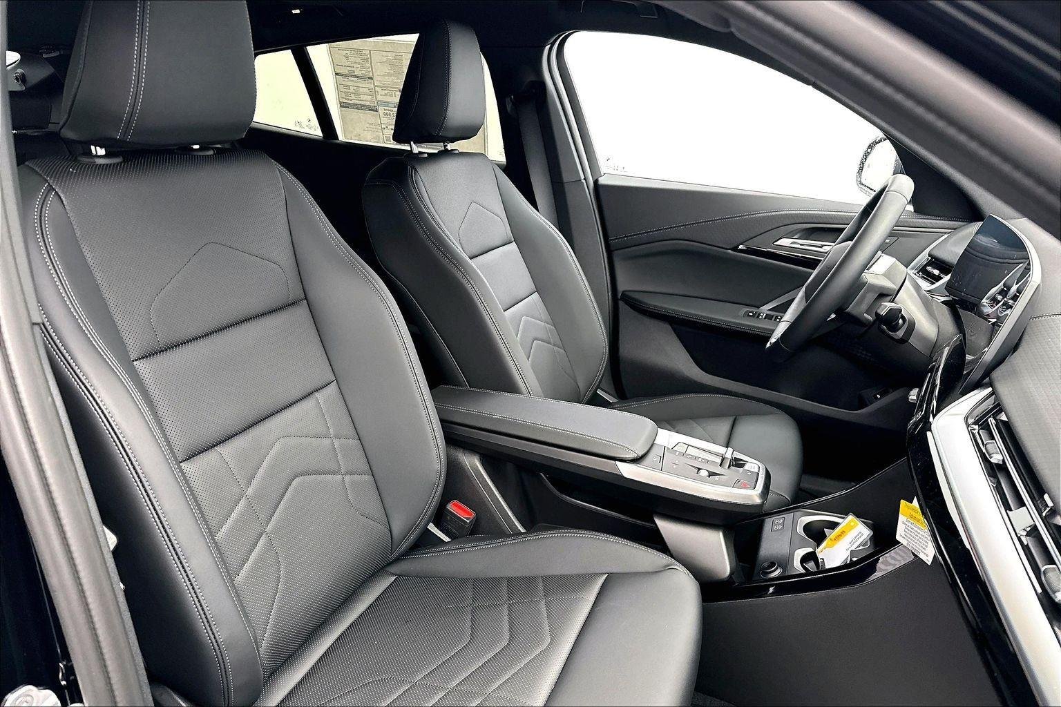 New 2026 Jet Black BMW xDrive28i image 18