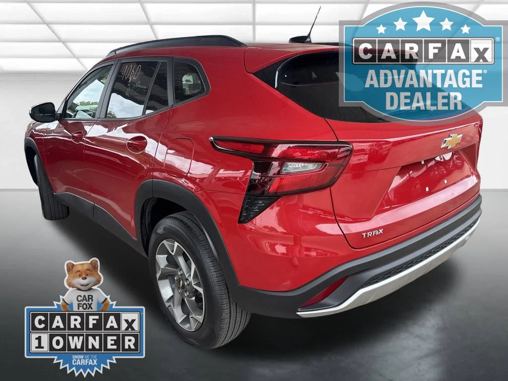 Used 2026 Apex Red Chevrolet LT image 4