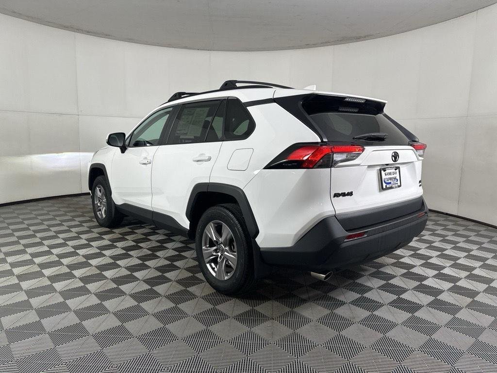 Used 2023 Ice Cap Toyota XLE image 8
