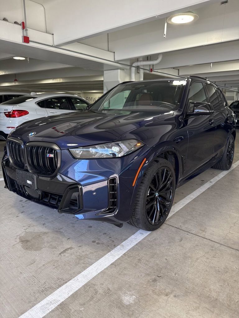 2024 BMW X5 M60i's photo