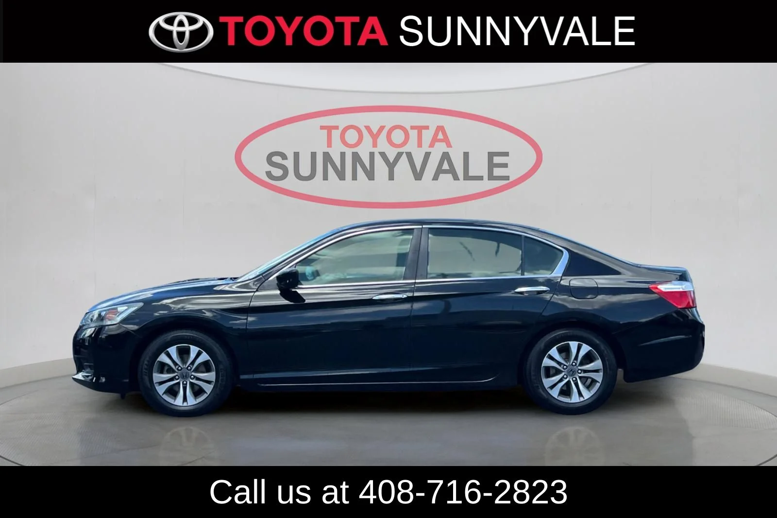 Used 2013 Black Honda LX image 6