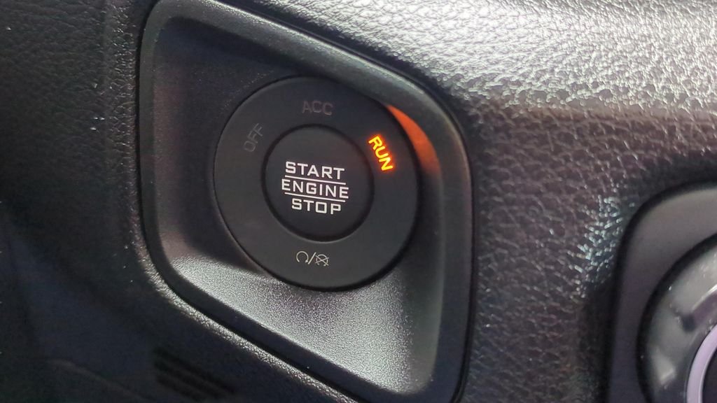 Used 2024 White Jeep Sport S image 22