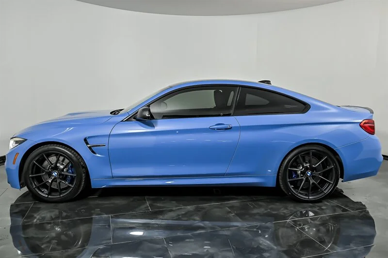Used 2018 Yas Marina Blue Metallic BMW  image 6