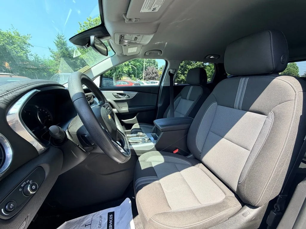 Used 2024 Summit White Chevrolet LT image 12