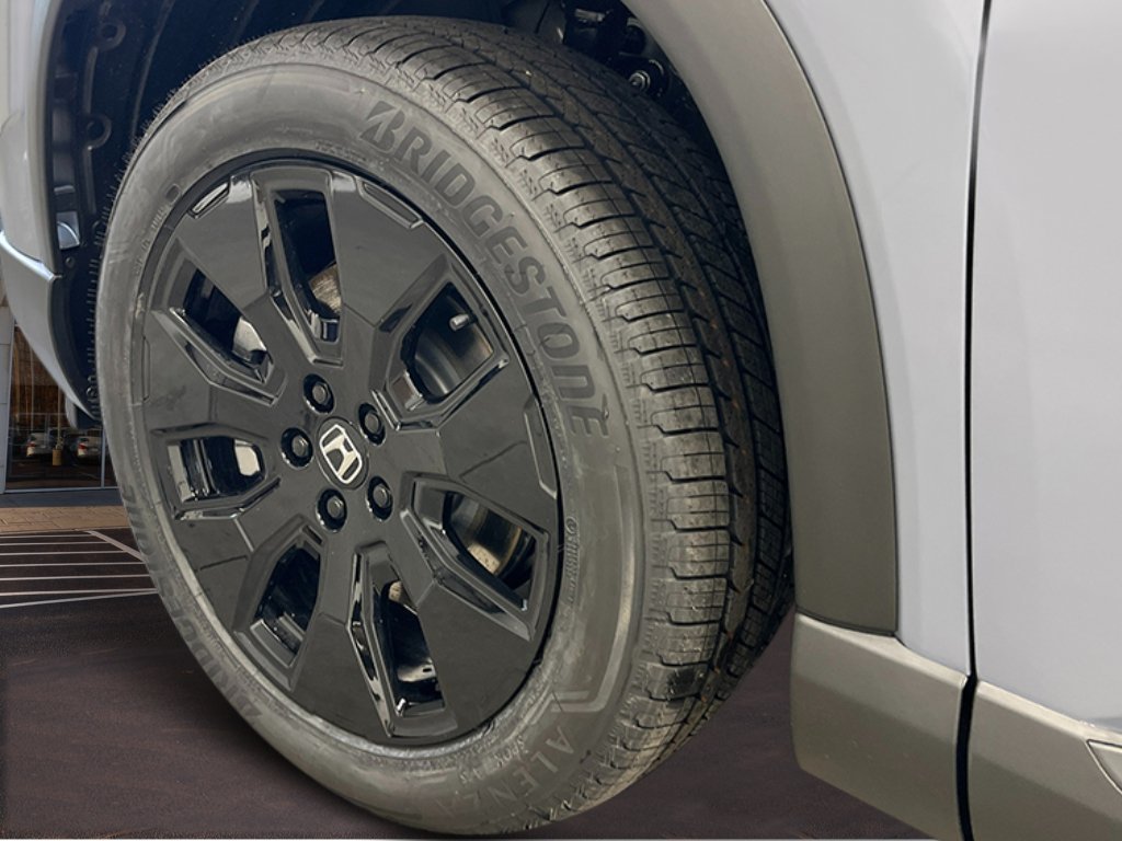 New 2026 Sonic Gray Pearl Honda Black Edition image 11