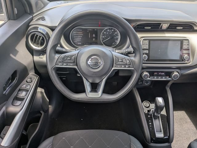 Used 2019 Cayenne Red Nissan SV image 26