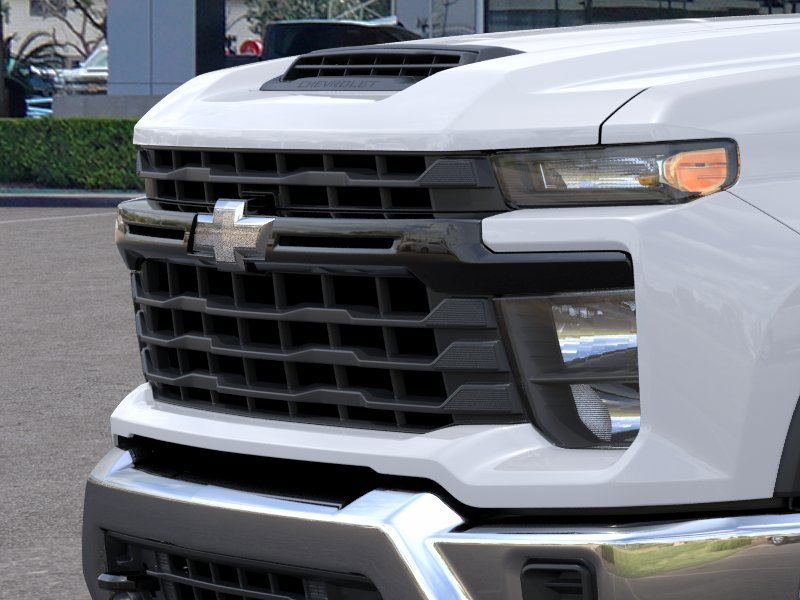 New 2026 Summit White Chevrolet Work Truck image 13