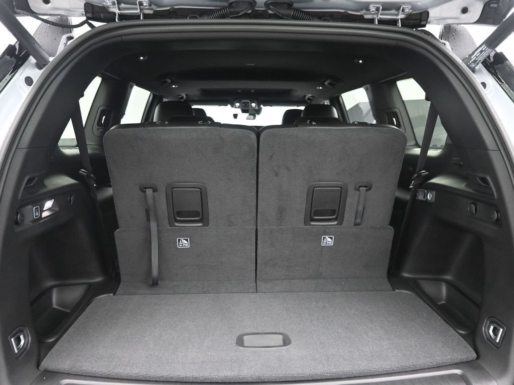 New 2026 Silver Zynith Jeep Altitude image 12