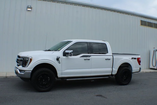 Used 2021  Ford  image 4