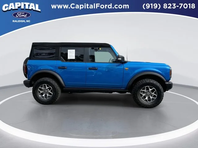 Used 2025 Blue Ford Badlands image 9