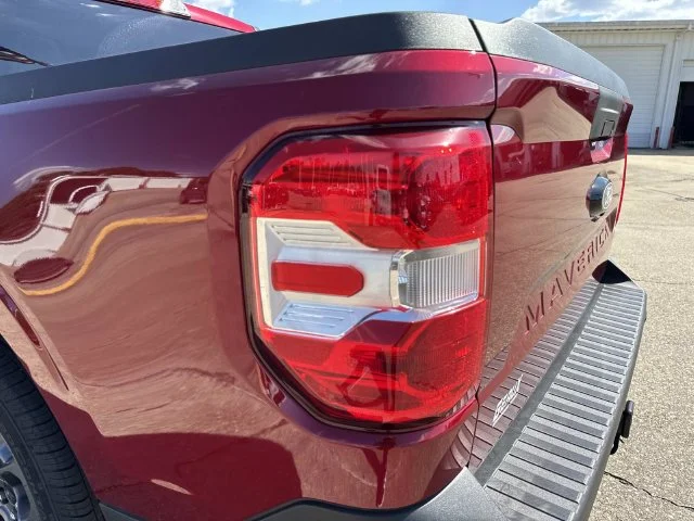 Used 2025 Red Ford XLT image 15