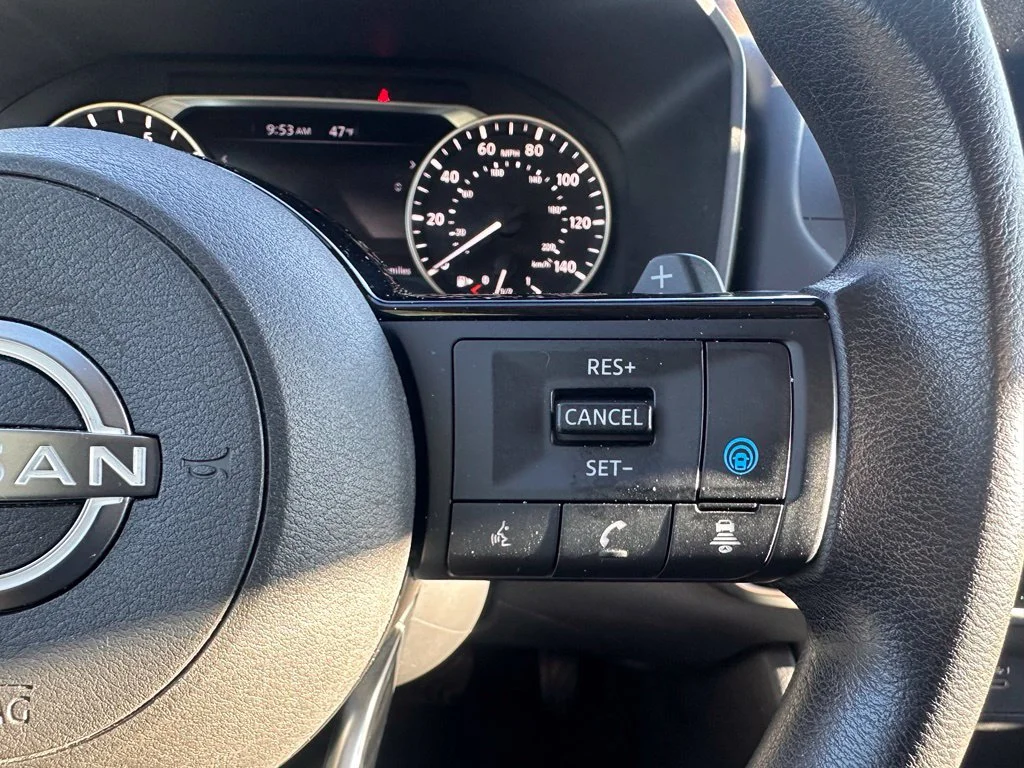 Used 2022 Silver Nissan SV image 16